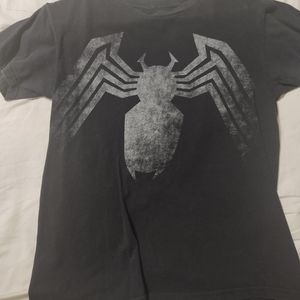 Black short sleeve Venom shirt